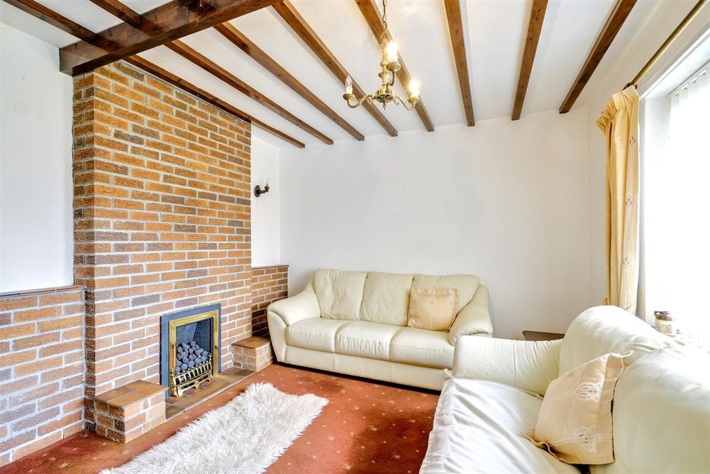 Property photo 2 of 16 Lounge/Sitting Room