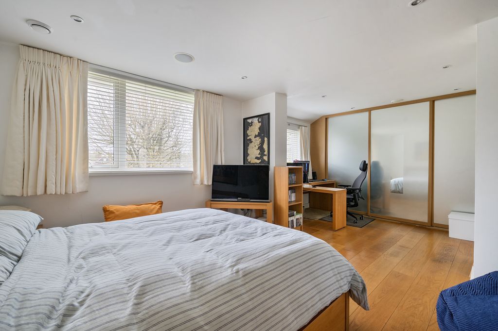 Additional image 15 of 4 bed detached house for saleKingsbury Street, Marlborough SN8