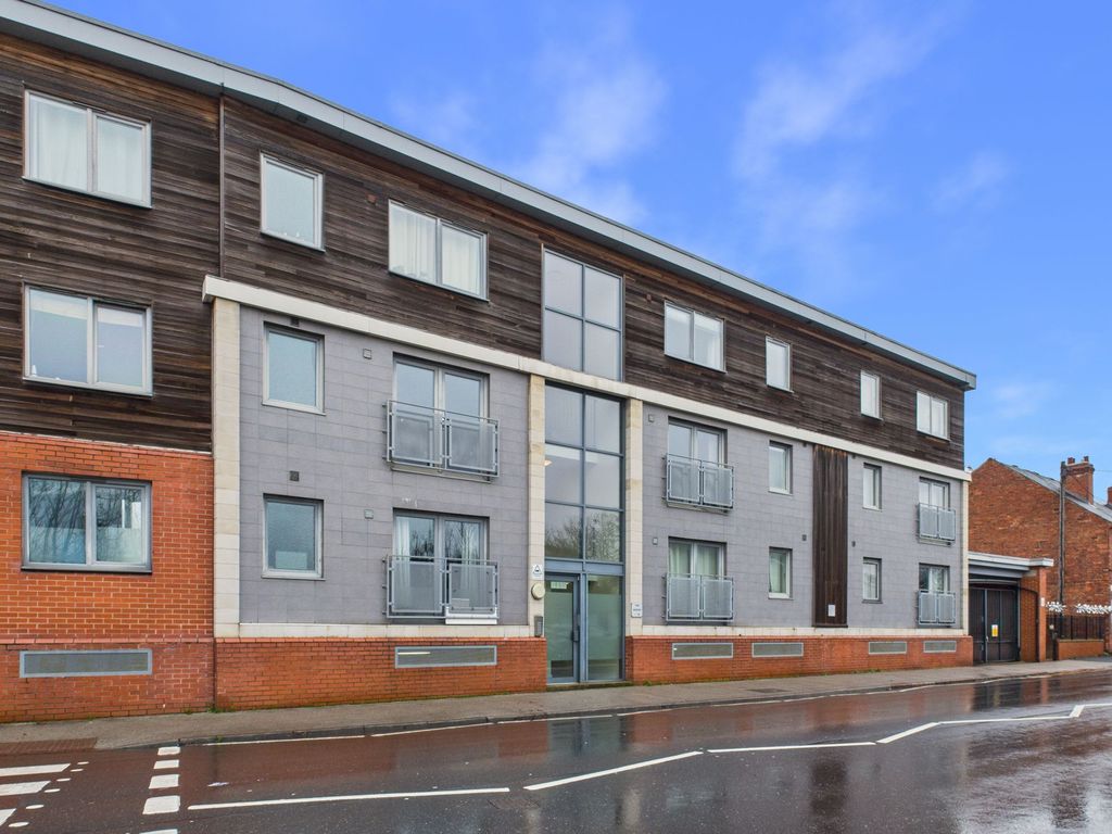 Property photo 1 of 8 External