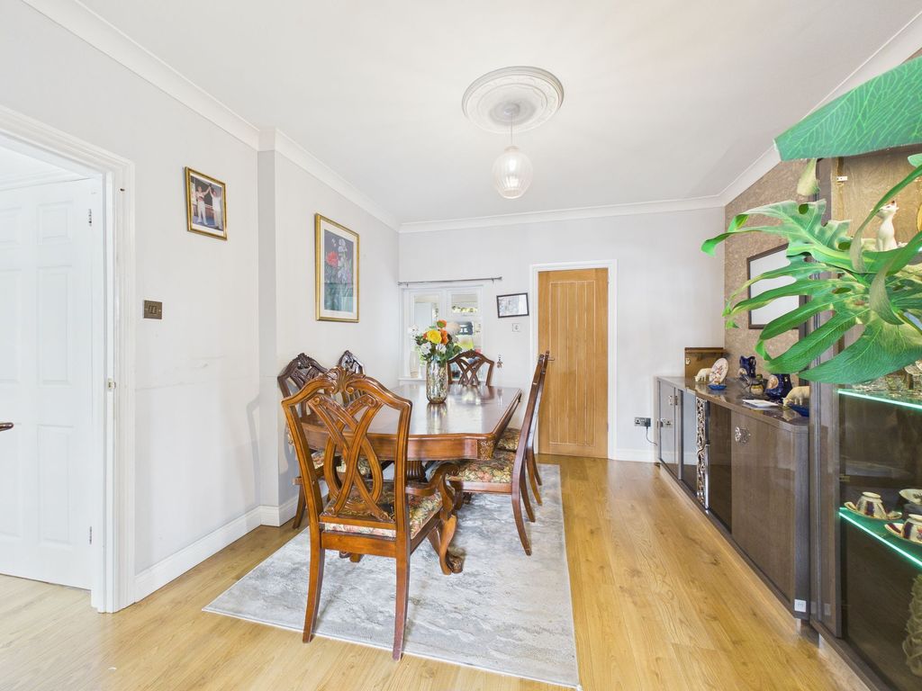 Property photo 3 of 20 Dining Room