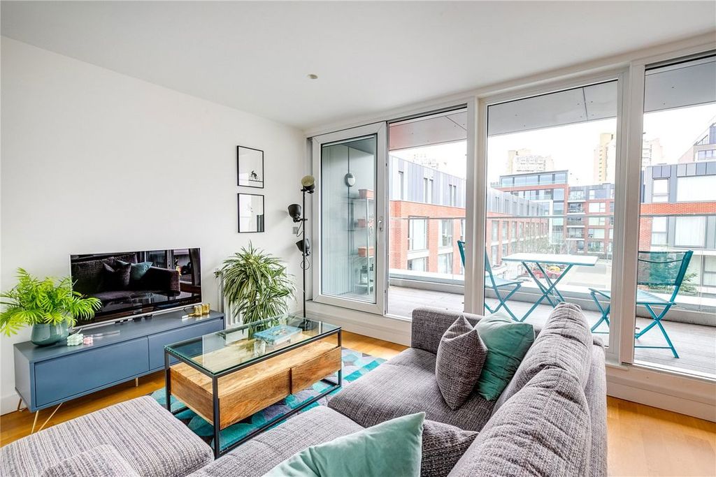 Property photo 1 of 6