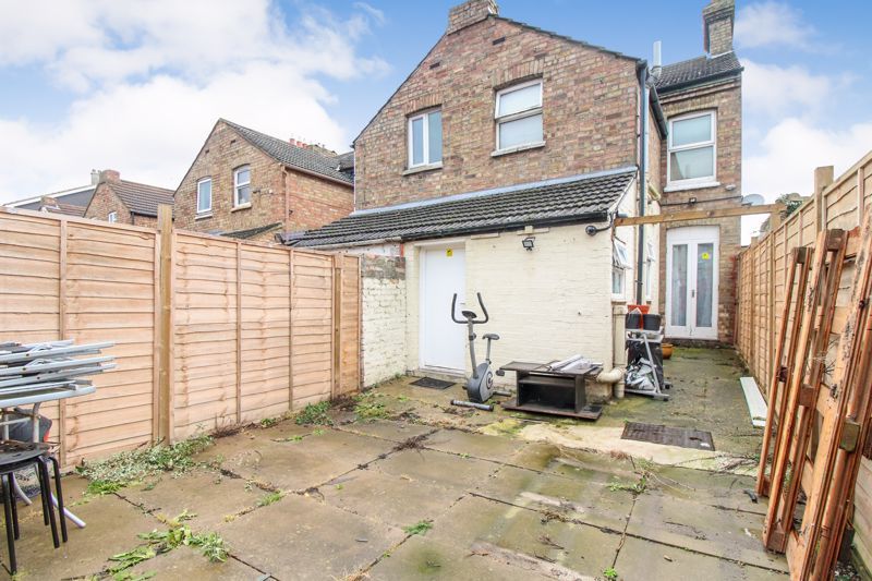 Property photo 2 of 14 Garden