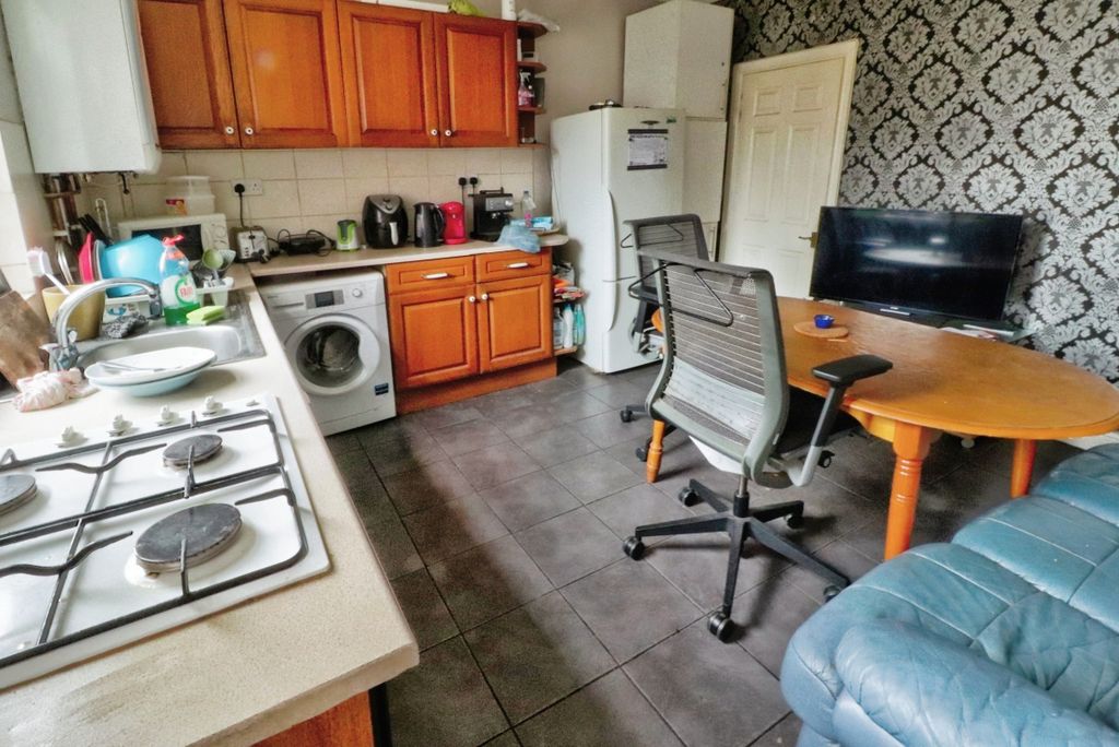 Property photo 3 of 8 Ad9E1057-Img_4758_59_60