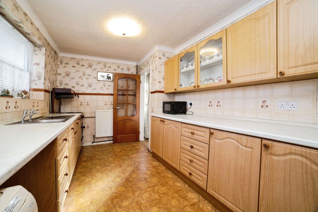 Property photo 3 of 22 Pbox-Img.Jpg