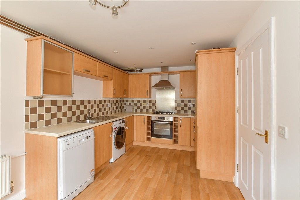 Property photo 3 of 9 Kitchen/Breakfast Room