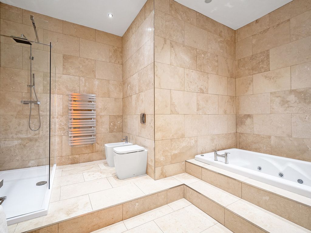 Additional image 8 of 5 bed detached house for saleMerlin Way, Mickleover, Derbyshire DE3