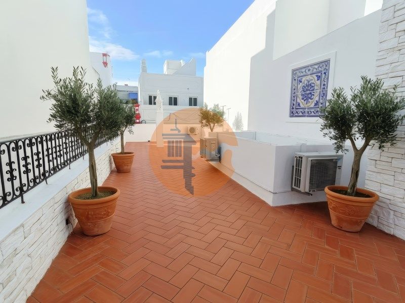 Property photo 1 of 49