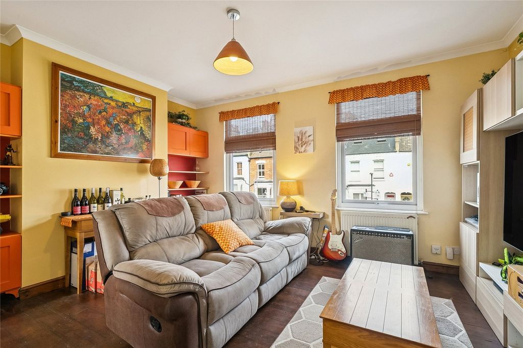Property photo 2 of 16 Picture No. 07
