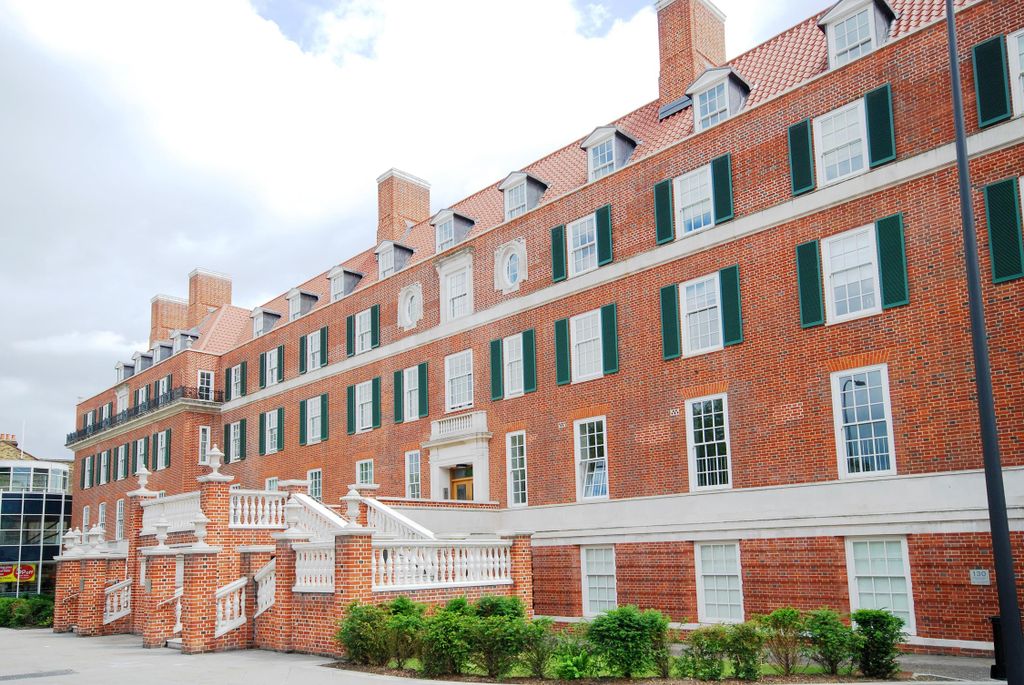 Property photo 1 of 1 External