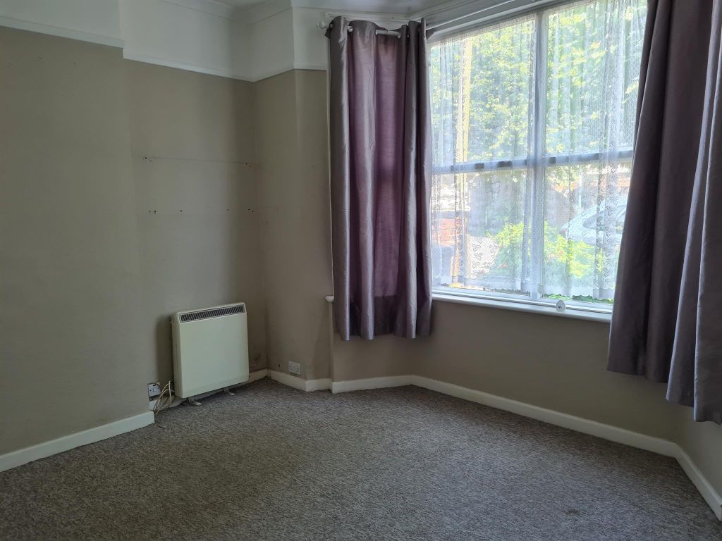 Property photo 2 of 6 Living Room