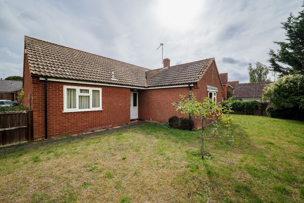 Property photo 1 of 18 5437322