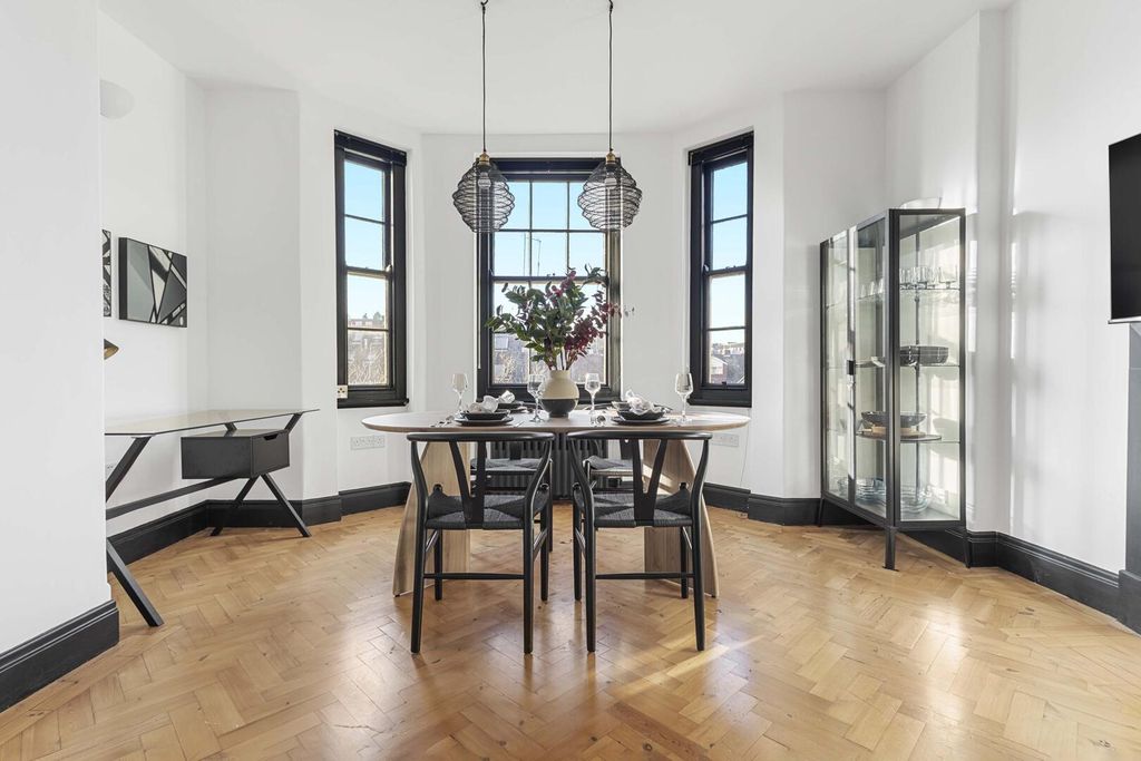 Property photo 2 of 8 Dining Room