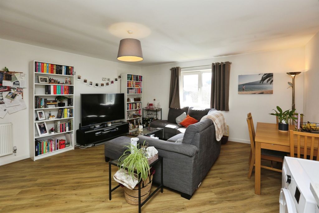 Property photo 2 of 18