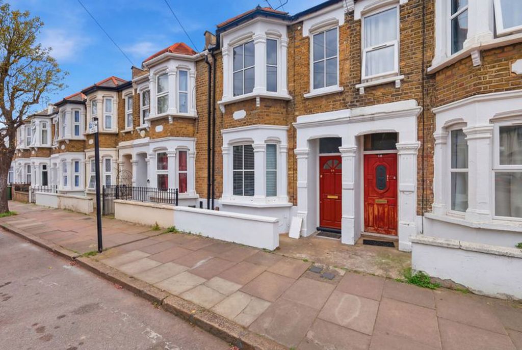 Property photo 1 of 19 Photo 1