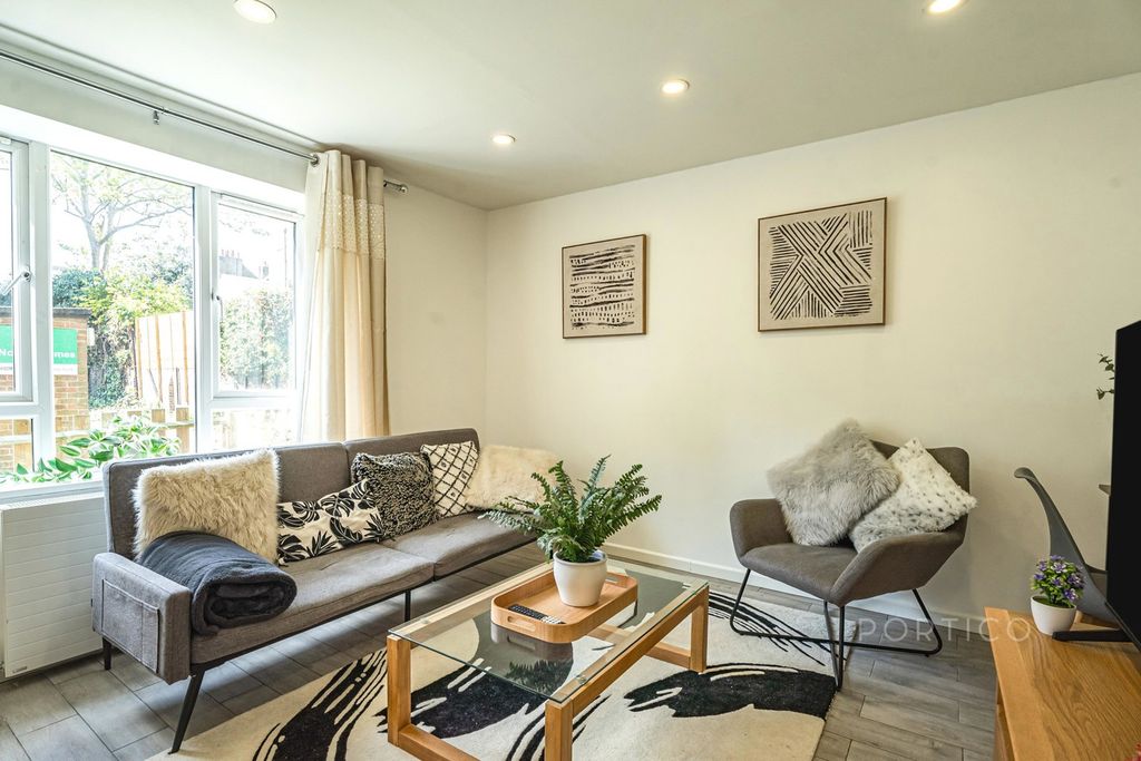 Property photo 1 of 13 Pbox-Img.Jpg