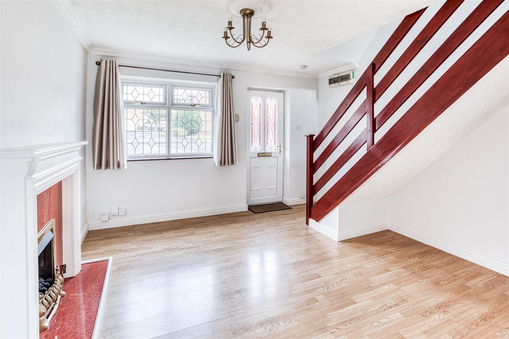 Property photo 3 of 12
