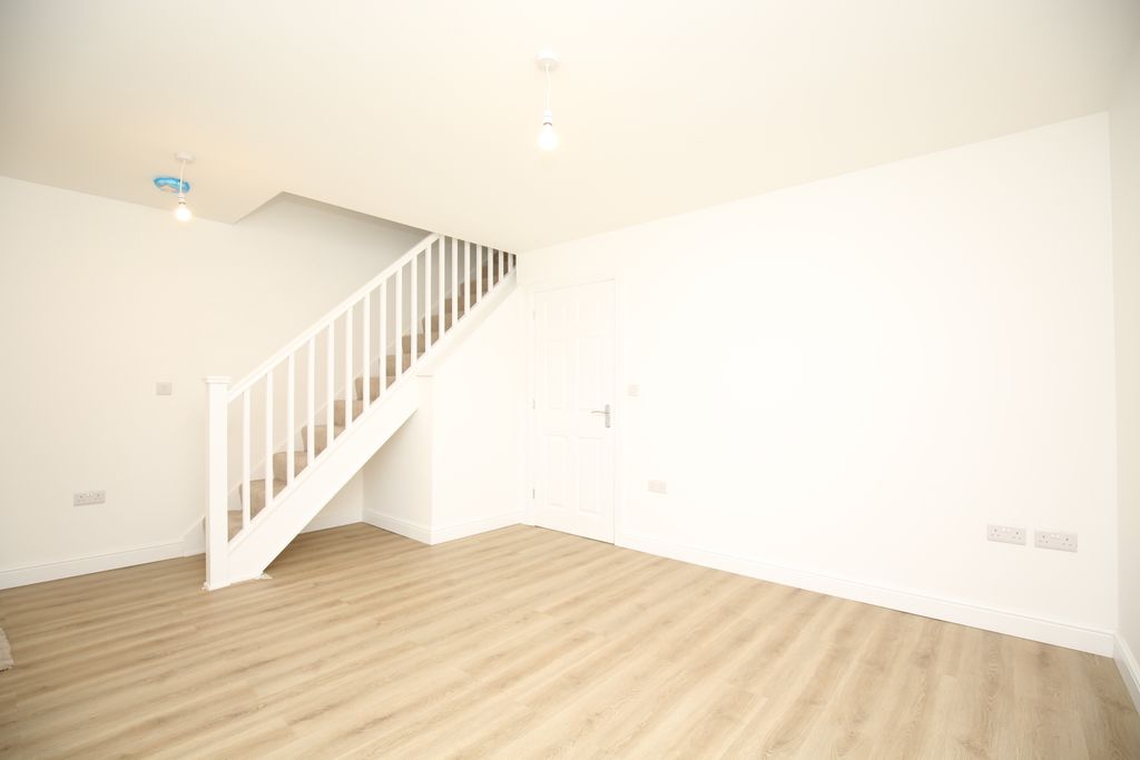 Property photo 2 of 15 4X8A8905