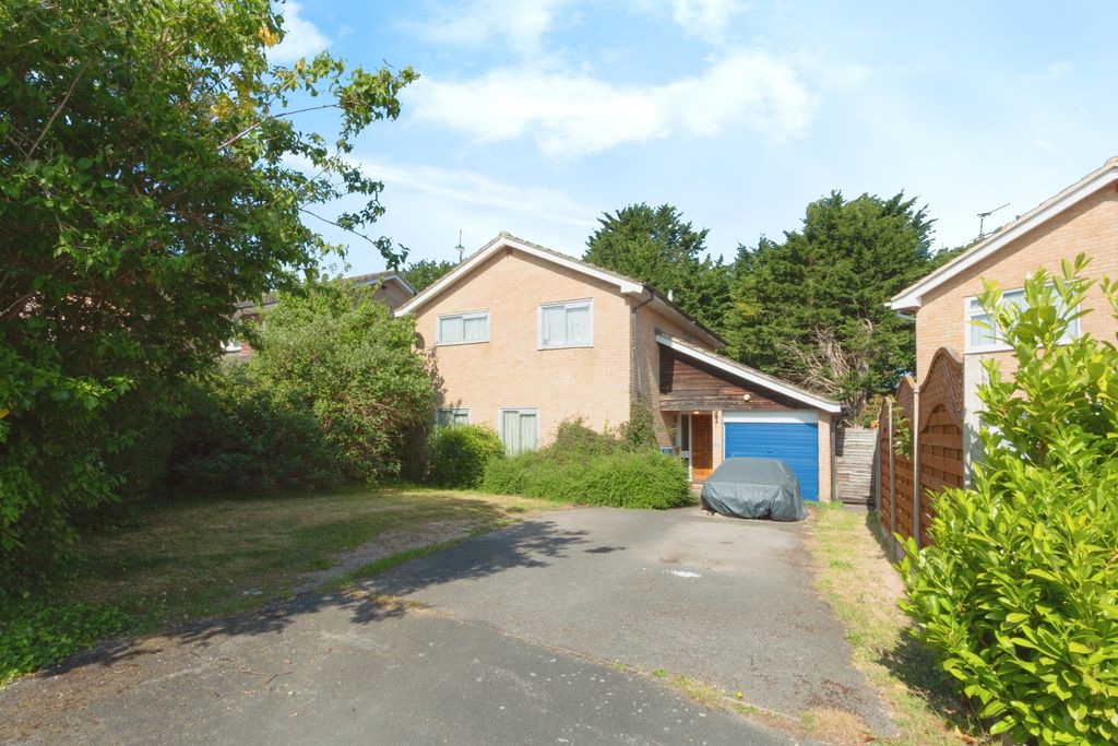 Property photo 2 of 20