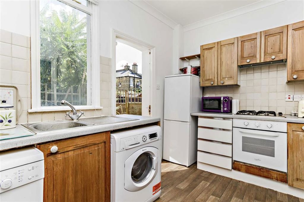 Property photo 3 of 7
