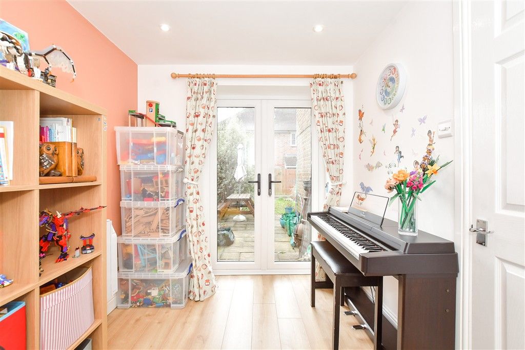 Property photo 3 of 11 Study