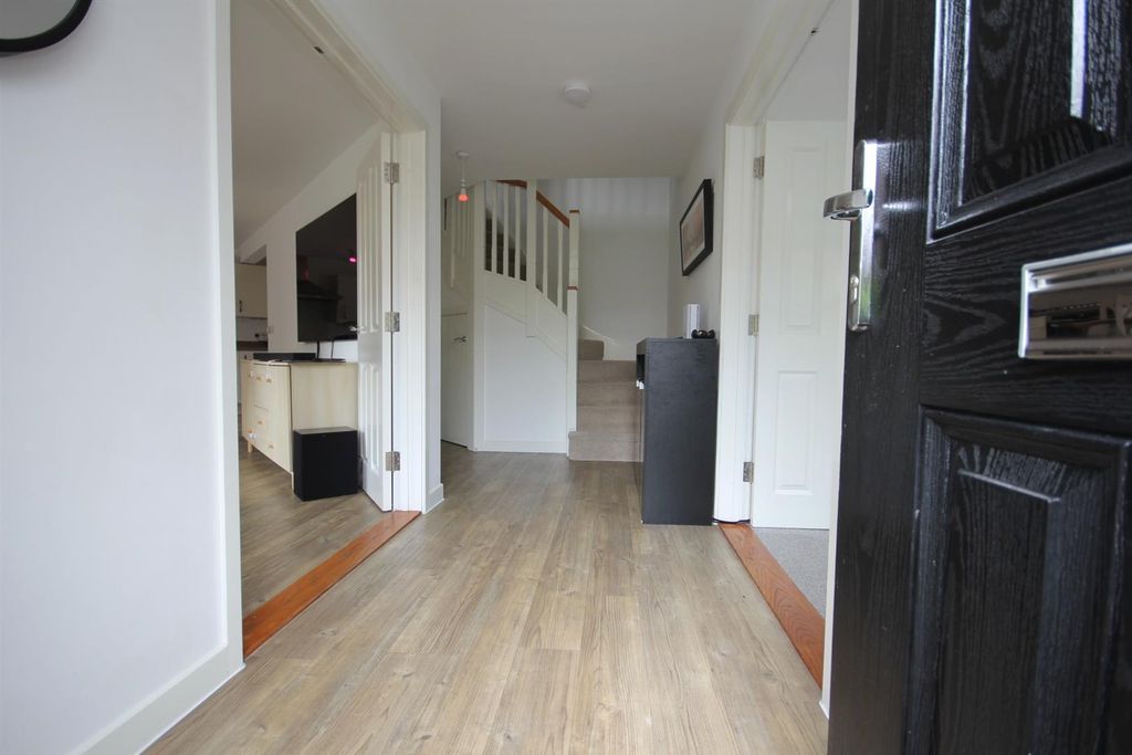 Property photo 2 of 17 Img_2808.Jpg