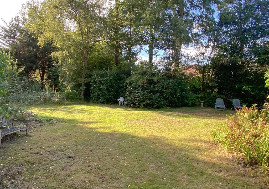 Property photo 3 of 30 Picture No. 37