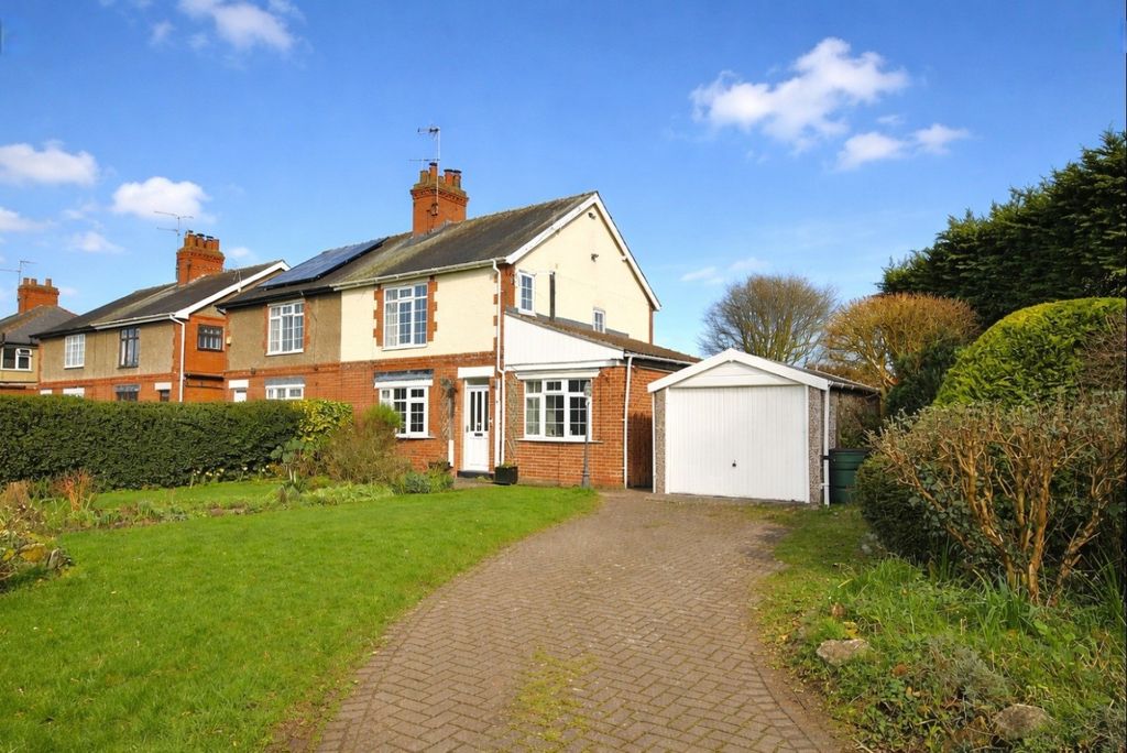 Property photo 1 of 32 Front