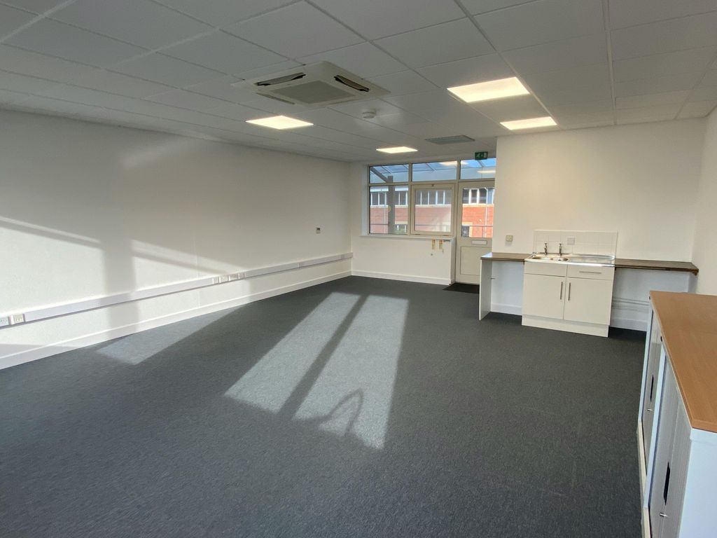 Property photo 2 of 11 Img_0543.Jpg