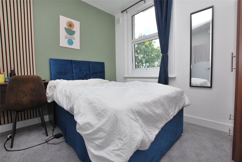 Property photo 1 of 6 Picture No. 09