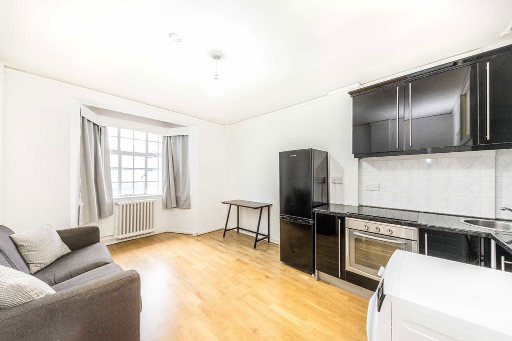 Property photo 1 of 3