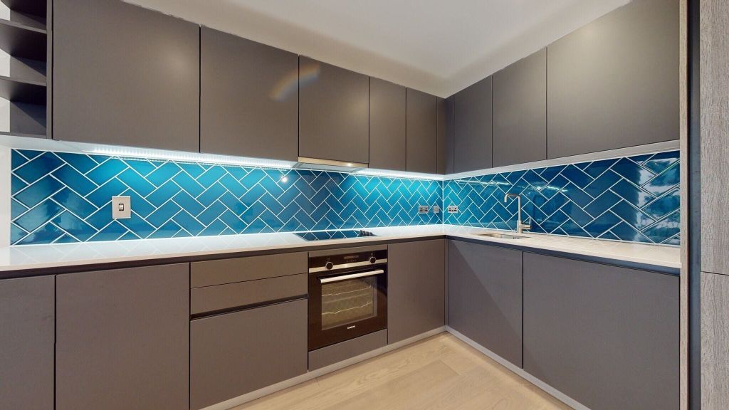 Property photo 2 of 24 Kitchen