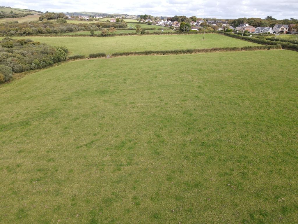 Property photo 3 of 12