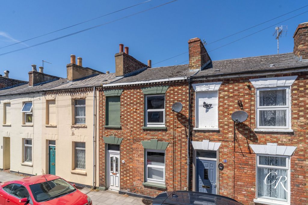 Property photo 1 of 12