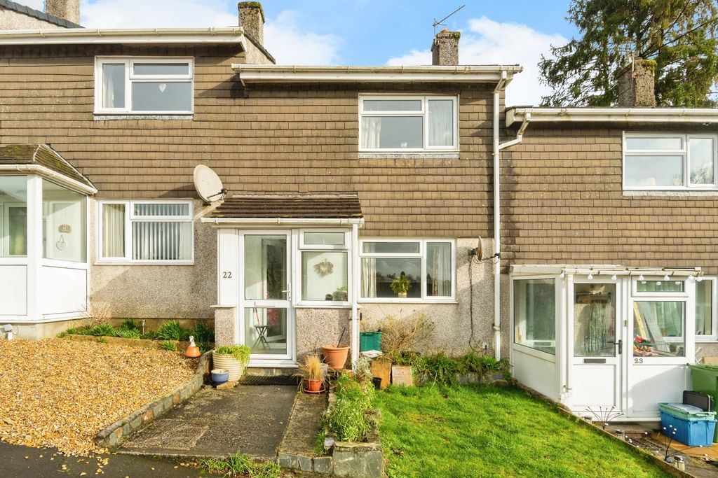 Property photo 1 of 21 Front Aspect