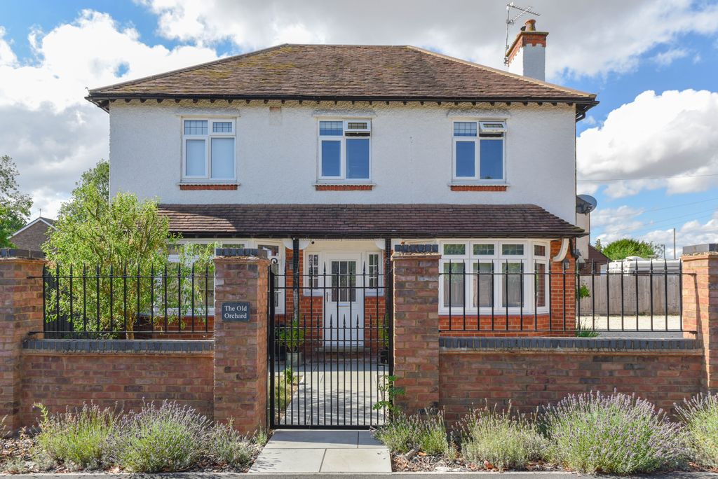 Property photo 1 of 28 9389Side