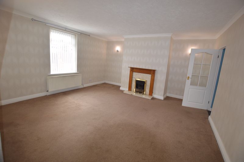 Property photo 2 of 7 Photo 5