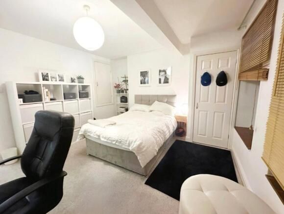 Property photo 3 of 9 Image