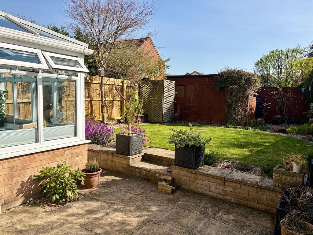 Property photo 2 of 17 Picture No. 34