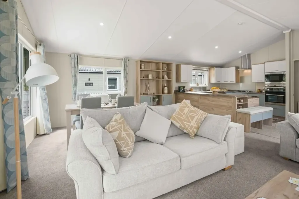 Property photo 2 of 21 Willerby Cadence 2023 Car0060951 108896651