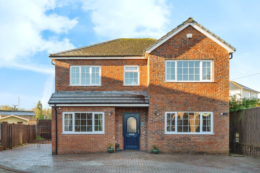 Property photo 1 of 16 Photography