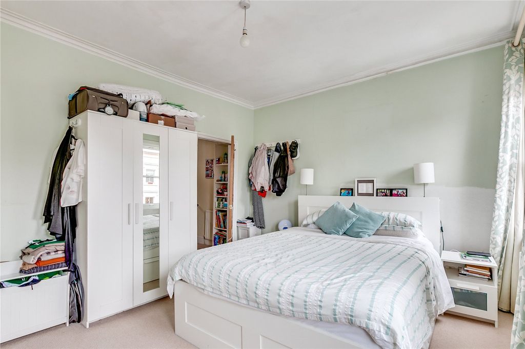 Property photo 2 of 7