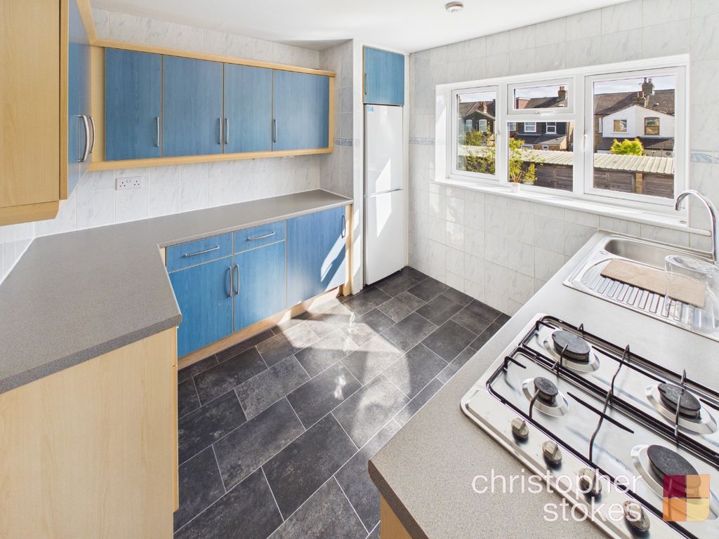 Property photo 2 of 10 3678593