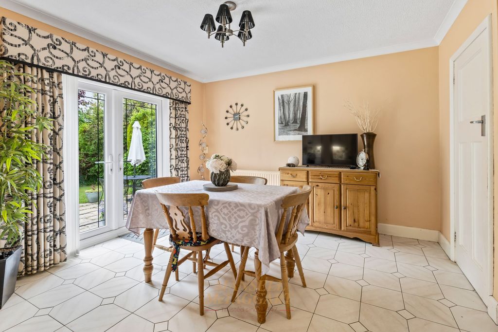 Additional image 13 of 4 bed detached house for saleHoltye Road, East Grinstead RH19