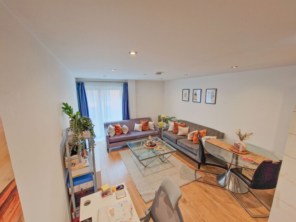 Property photo 2 of 9