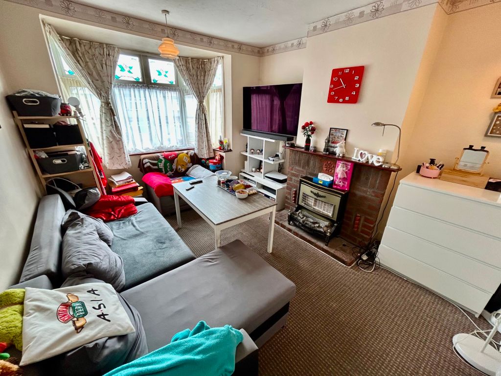 Property photo 2 of 9