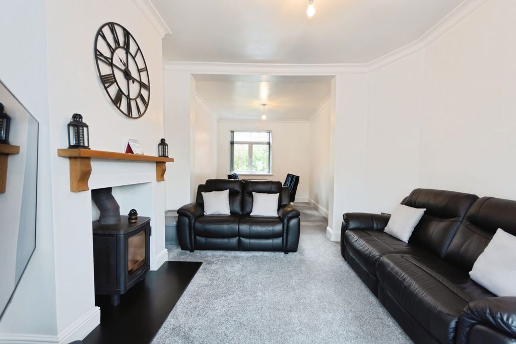 Property photo 2 of 20 Pbox-Img.Jpg
