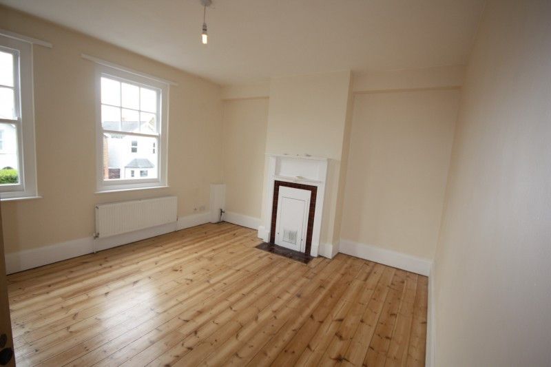 Property photo 1 of 7 Photo