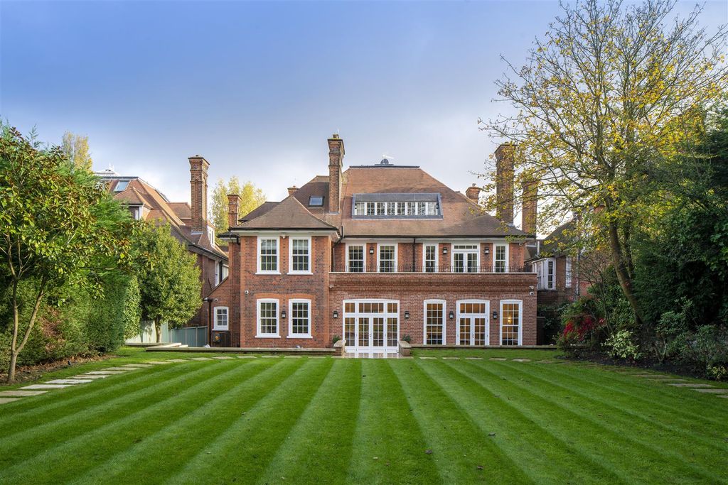 Property photo 1 of 13