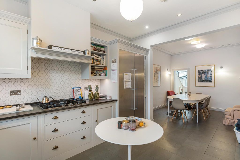 Property photo 3 of 15 Image