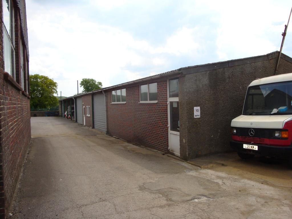 Property photo 3 of 4